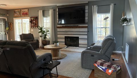 226 N Orchard Farms Ave