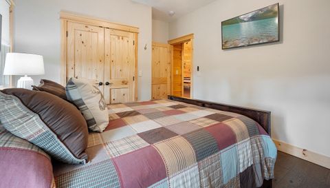 910 English Mountain Rd