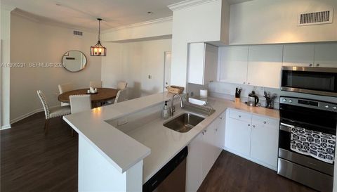 11720 Saint Andrews Pl