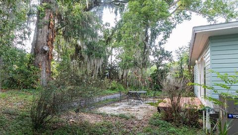 12 S UNIVERSITY CIRCLE