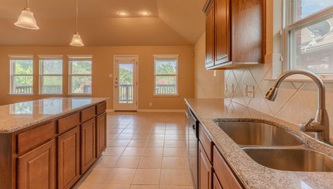 6906 Cedar Breeze