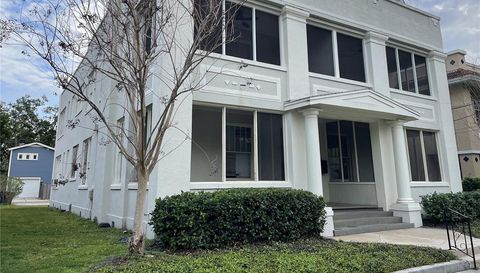 1806 W MORRISON AVENUE