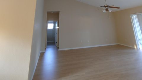 5398 Oxford Manor Cir