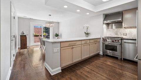 317 W WEBSTER Avenue