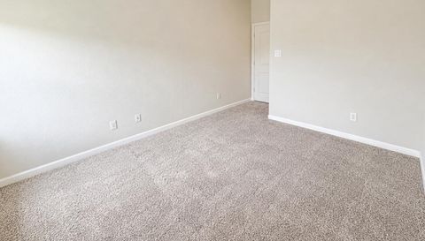 347 Chamberlain Dr