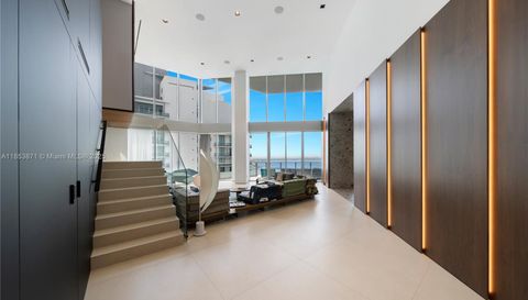 1300 Brickell Bay Dr