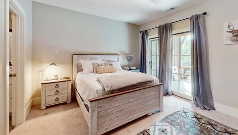 14 E Saddle Notch Ln