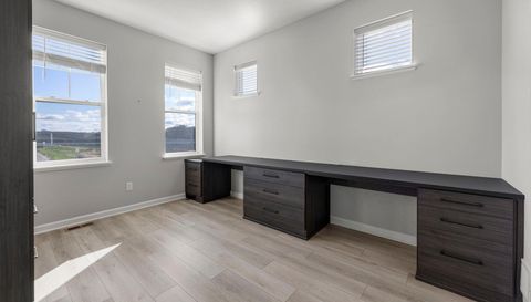 10244 Birchwood Circle