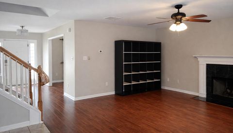 1020 Chandler Ridge Dr SE