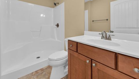 2732 Waters Place Dr