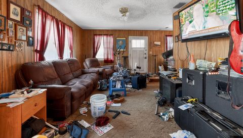 1508 W River Shore Way