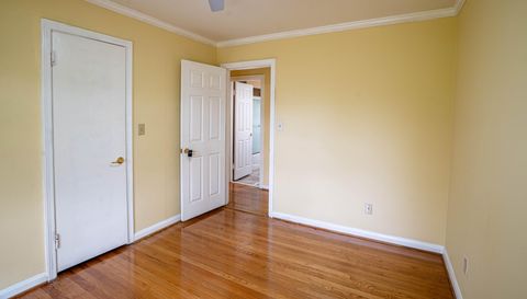 1609 Crestview Dr