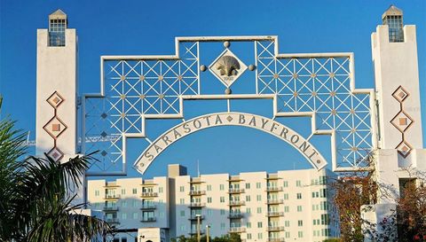 800 BENJAMIN FRANKLIN DRIVE