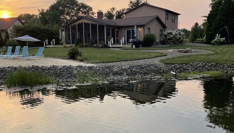 2549 Browning Point