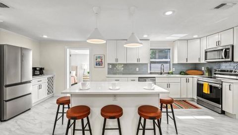 578 - 580 COMPANION WAY