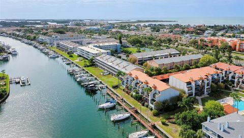 557 PINELLAS BAYWAY S