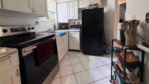 1701 Miami Gardens Dr