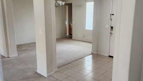 253 Lilac Ln
