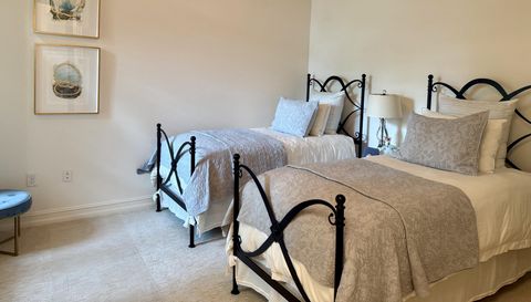 7476 Moorgate Point Way