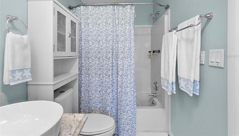 1717 PALM AIRE DRIVE