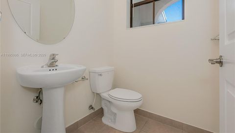 14732 181 Terrace