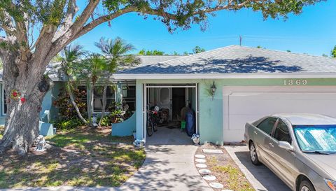 1369 Brookside Dr