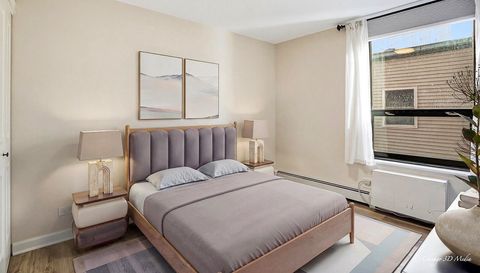 3900 N Pine Grove Avenue