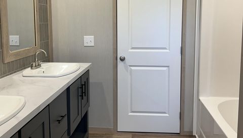 6008 Apple Wyrick Rd