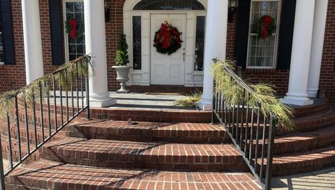 4806 Greenhill Blvd NW