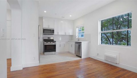 1241 13th St
