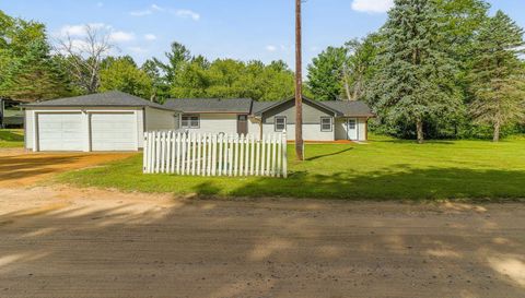 2454 221st Avenue NE