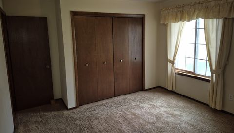 910 Camellia Dr APT 11