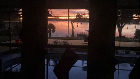 243 S CENTRAL AVENUE