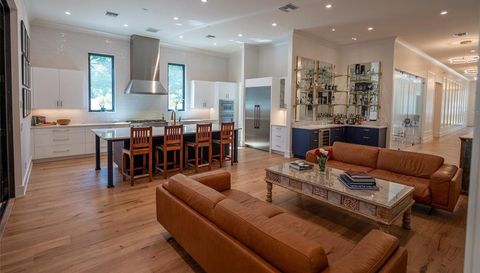 1220 DELANEY PARK DRIVE