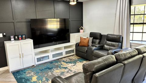 1800 GRANADA BOULEVARD