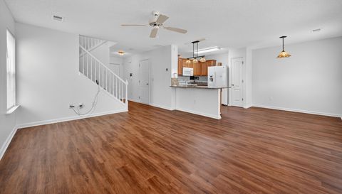 109 Darby's Crossing Ct