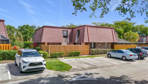 7496 Courtyard Run E