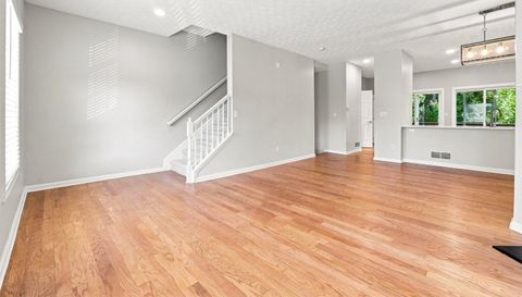 3684 Lantern Walk Ln