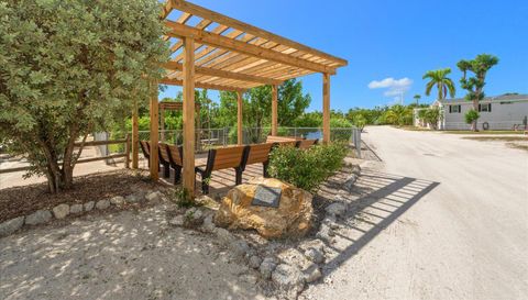 1119 Periwinkle Way Unit 355