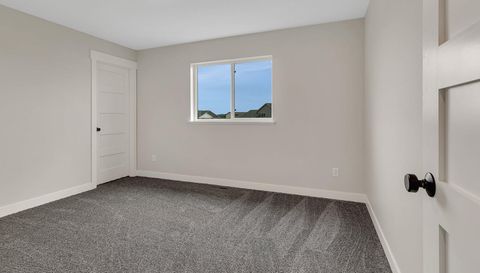 1013 26th Street Loop N
