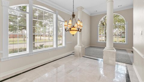 2911 Norwood Hills Dr