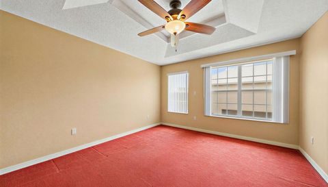 1815 Pointed Leaf Ln