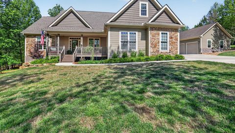 1625 River Bluffs Dr