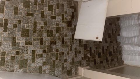 5918 Sutcliff Square