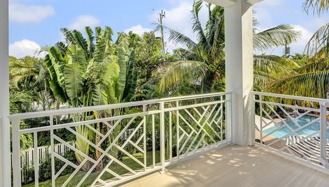 500 Ne Wavecrest Way