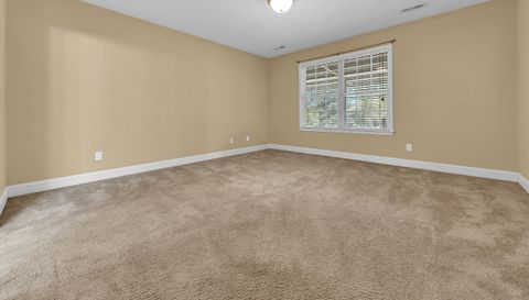 2732 Waters Place Dr