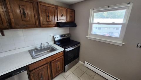 438 Blackstone Vlg