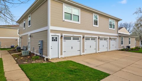 377 Farmingdale Circle