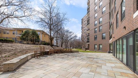 6615 Lake Shore Drive S