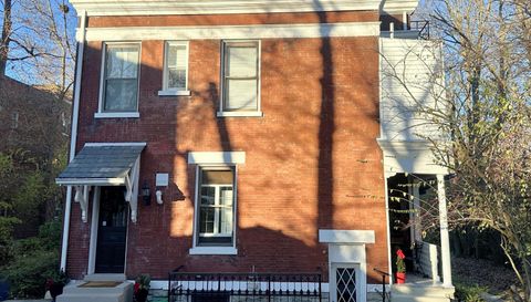 445 Ludlow Ave